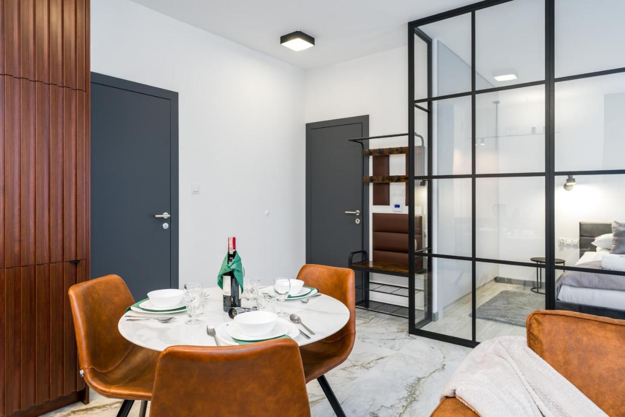 Apartments Poznan Chwaliszewo Residence With Free Garage By Noclegi Renters Exteriér fotografie